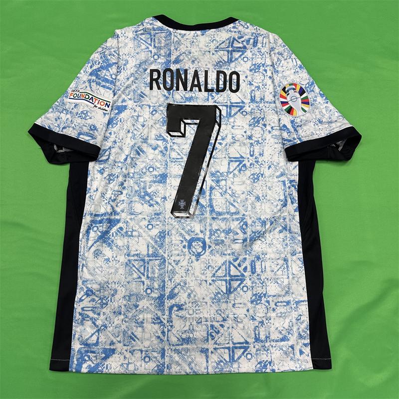 Nike 2022 FIFA World Cup Portugal home jersey No. 7 Cristiano Ronaldo Soccer jersey