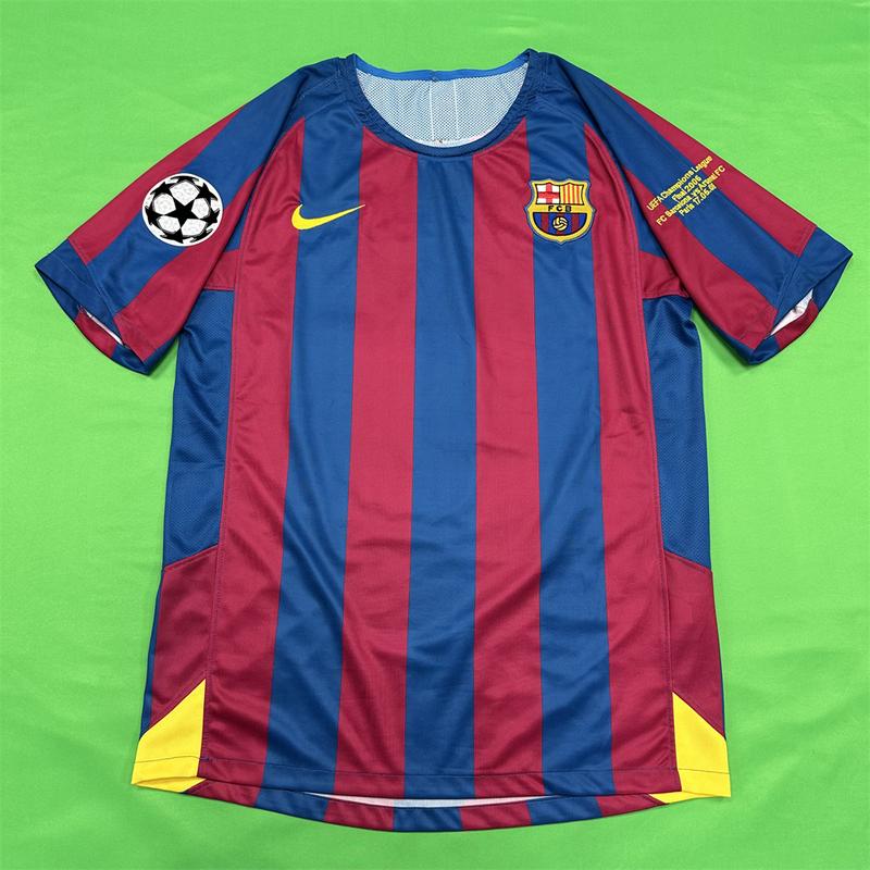 Nike 05-06 Champions League Barcelona home short sleeve NO.10 Ronaldinho Soccer Jersey